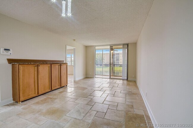Photo - 7940 NW 50th St Unit 203