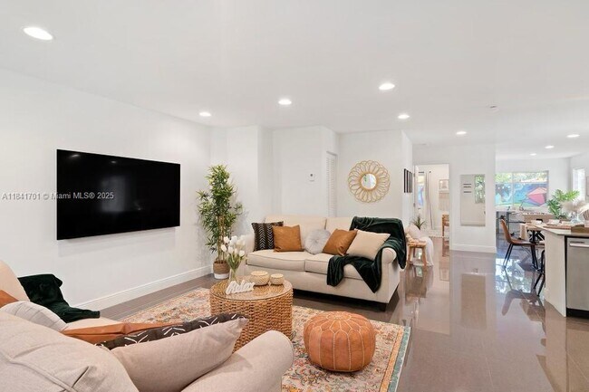 Photo - 258 NW 41st St House