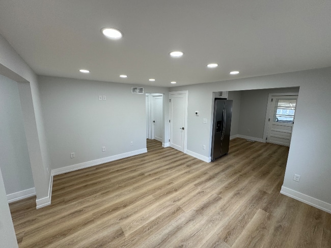 Photo - 413 State St Unidad A