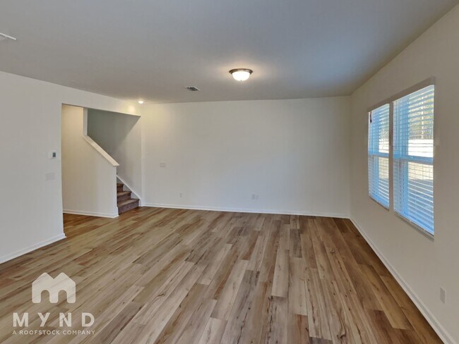 Photo - 5010 Sunbriar Drive