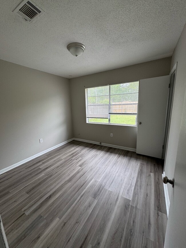 Photo - 146 Cherokee Cir