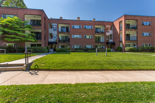 Grove Park Apartments - Grove Park Apartments