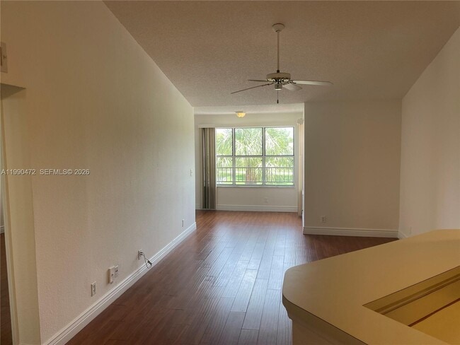 Photo - 3330 Pinewalk Dr N Unit 1636