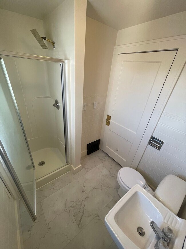 306 Dawes St Unit Dawes, 306