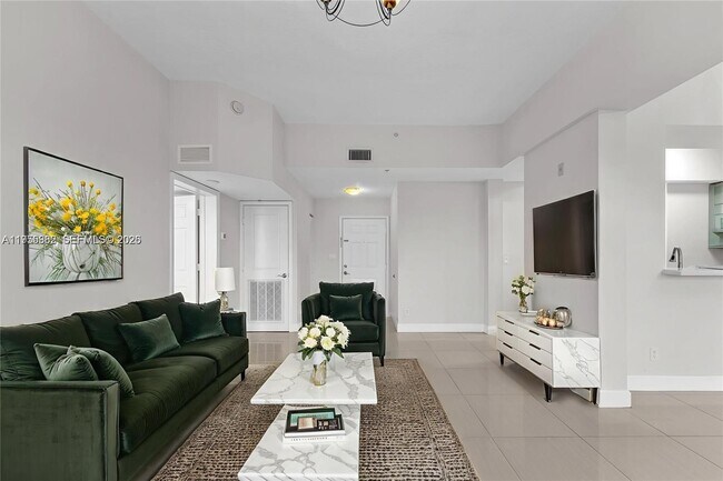 Photo - 619 E Sheridan St Unit 406