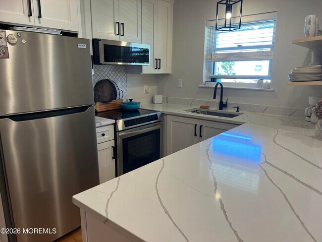 Photo - 139 Wharfside Dr