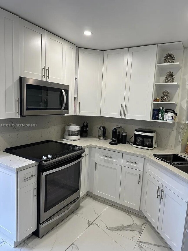 Photo - 14980 SW 49th Ln