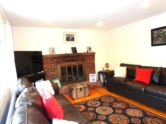 Photo - 185 Edenfield Ave Unit 2