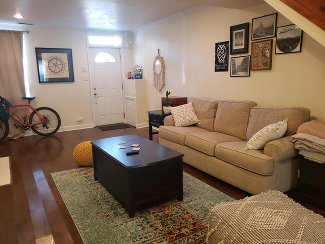 Photo - 2306 Cambridge St