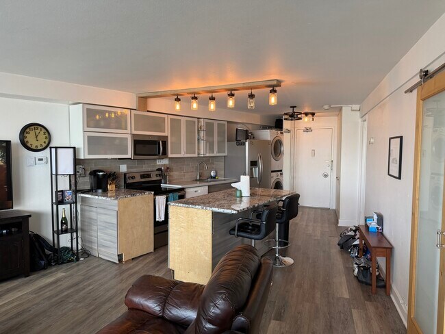 Photo - 300 N State St Unit 4206