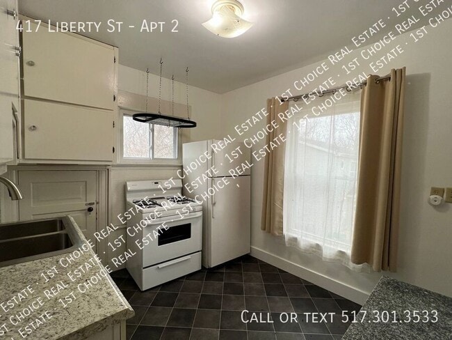 Photo - 417 Liberty St Unit Apt 2