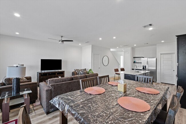 Photo - 3215 Rainwood Gate Dr