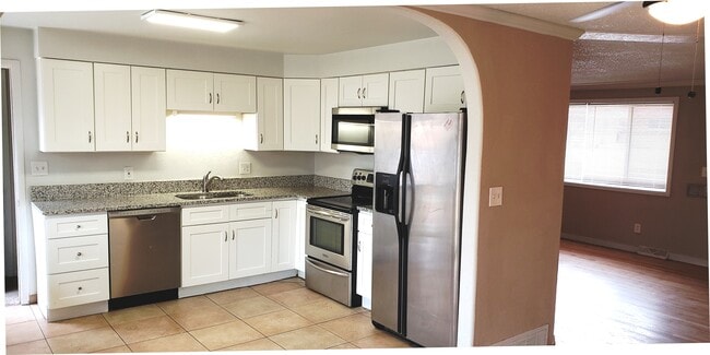 Photo - 358 Emporia St