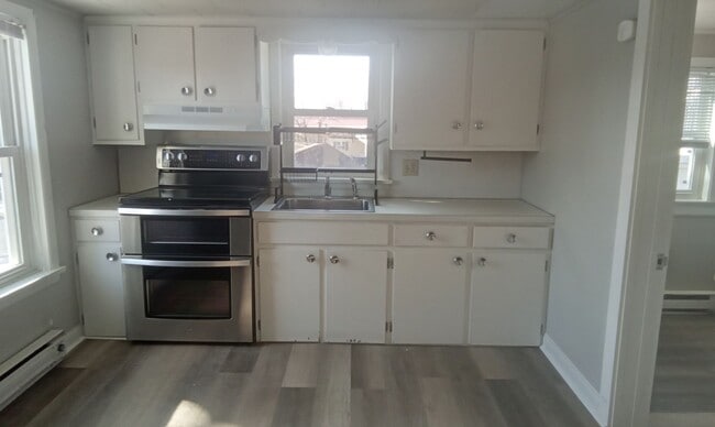 Building Photo - 127 Schoolhouse Rd Unit 2