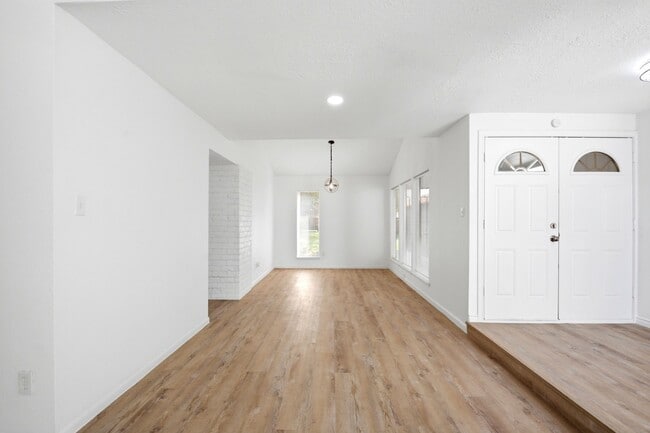 Photo - 19407 Enchantford Ct