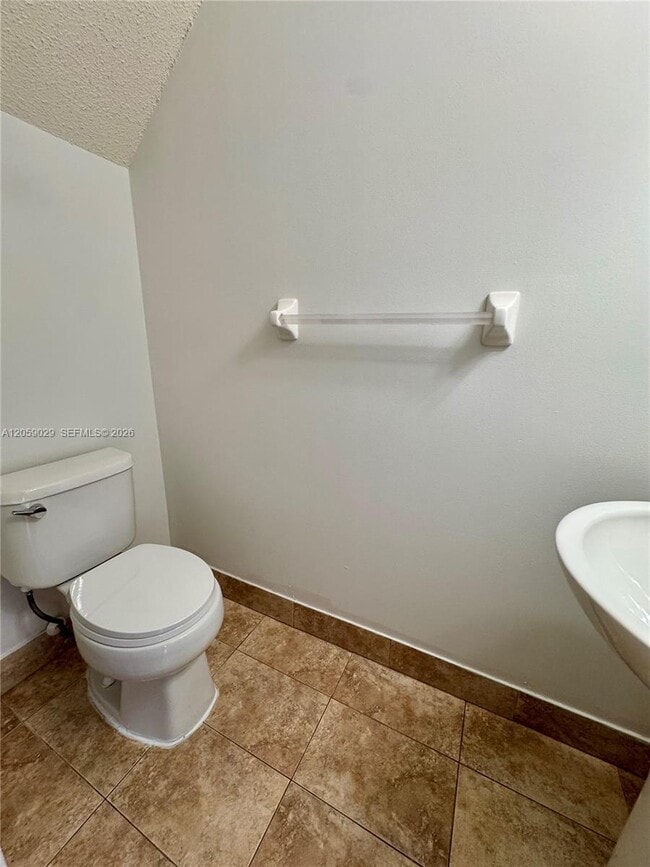 Photo - 16743 Hemingway Dr
