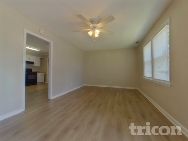 325 Cinda Leigh Dr