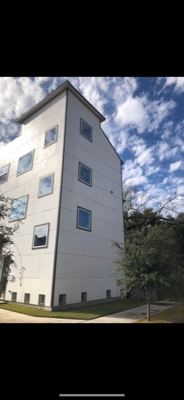 Photo - 1630 W 24th St