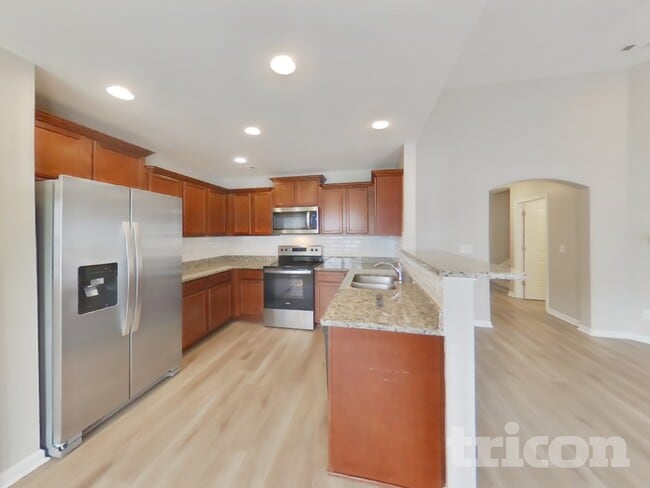 1040 Lindyn Lee Wy