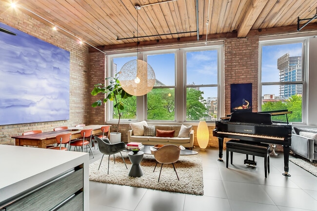 Photo - 1327 W Washington Blvd Unit 2H