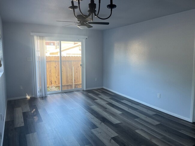 Photo - Great Downtown Location