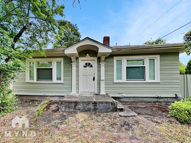 Photo - 1311 N Alder St House