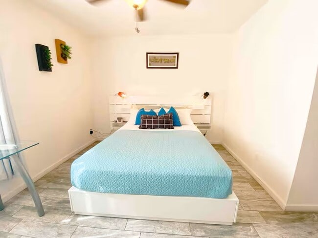 Photo - 1215 E Lemon St Unit Lemon L