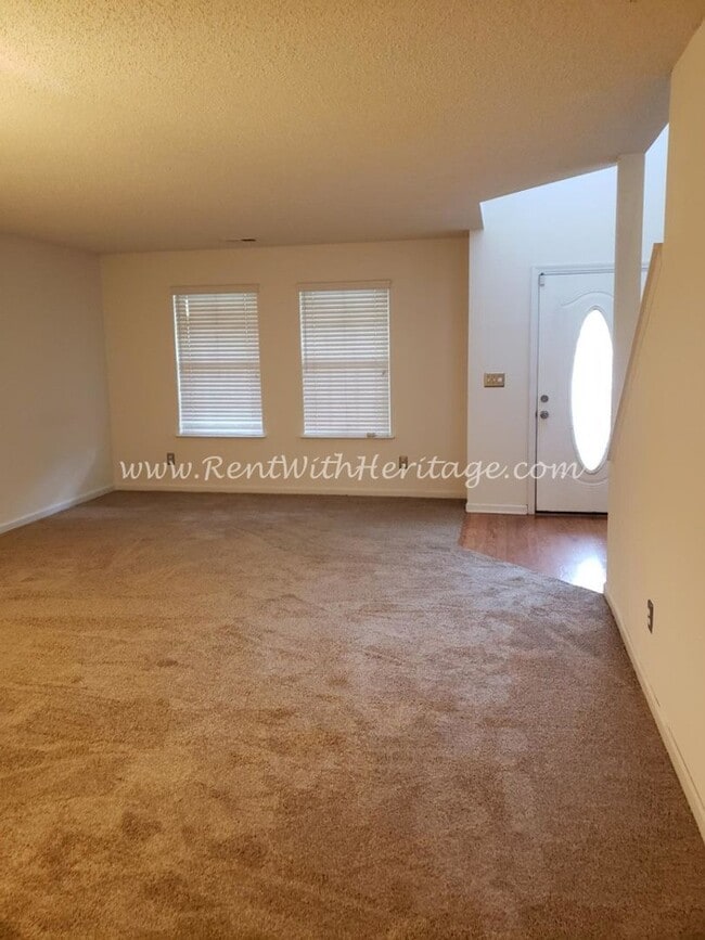 Photo - Gorgeous Brick Home with Golf Course / Lak...