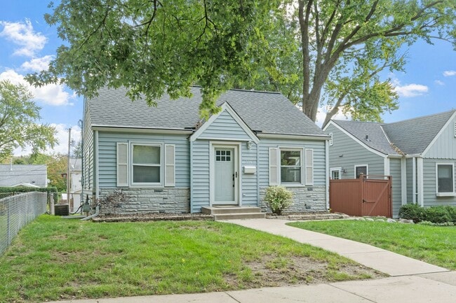 Photo - 3141 Idaho Ave S