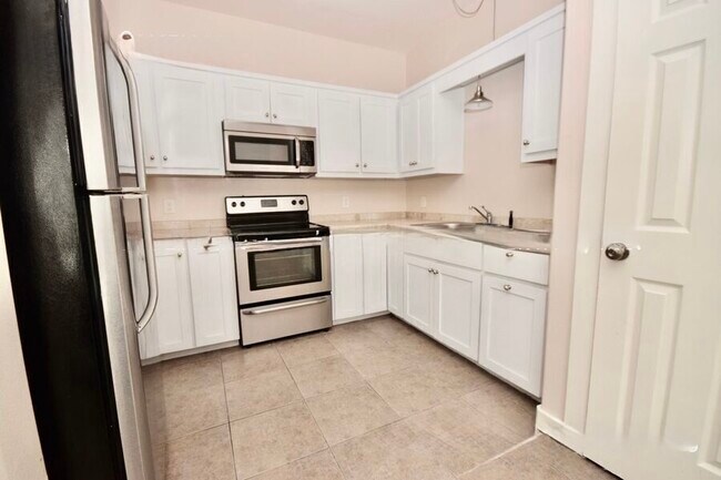 Photo - 1316 E Camellia Ave Unit 3