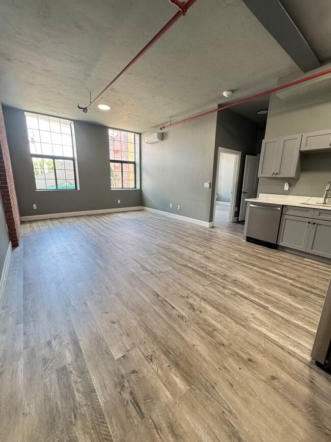 Photo - 70 Webster St Unit 105