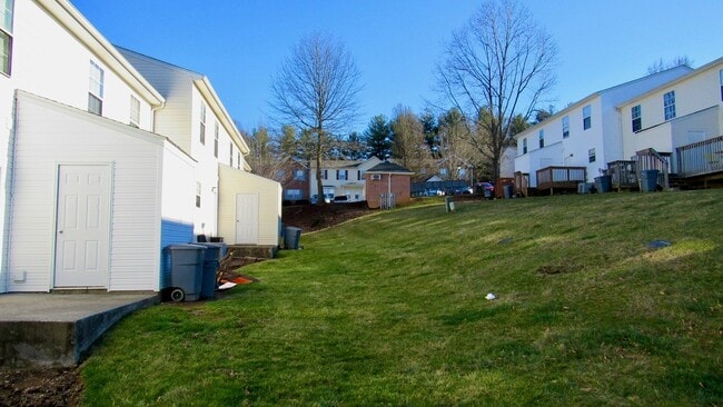 Photo - 1413 Jennifer Dr