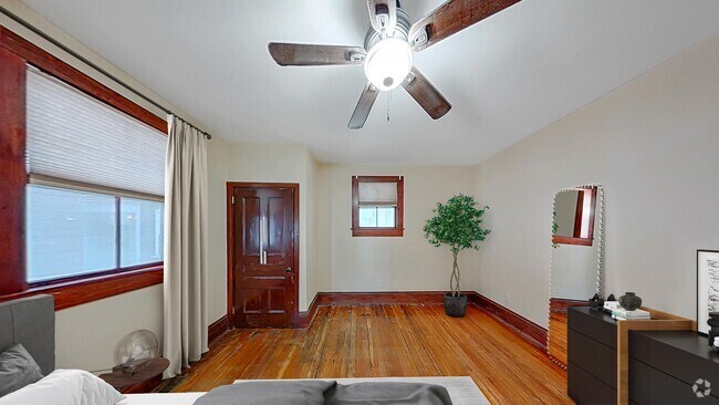 Building Photo - 126 Calumet St Rental
