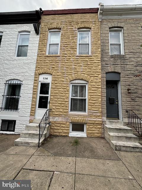 Building Photo - 136 N Decker Ave Rental