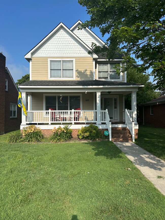 Photo - 618 Mt Vernon Ave