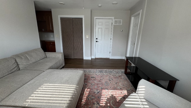 Photo - 92 Rector St Unit 1