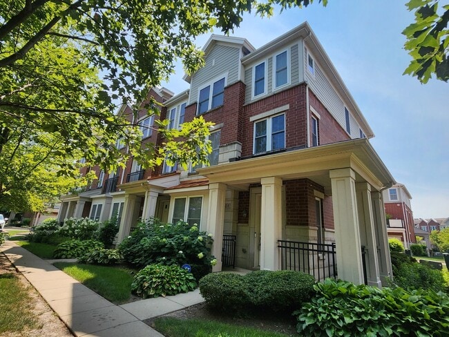 Building Photo - 208 W Hyde St Rental