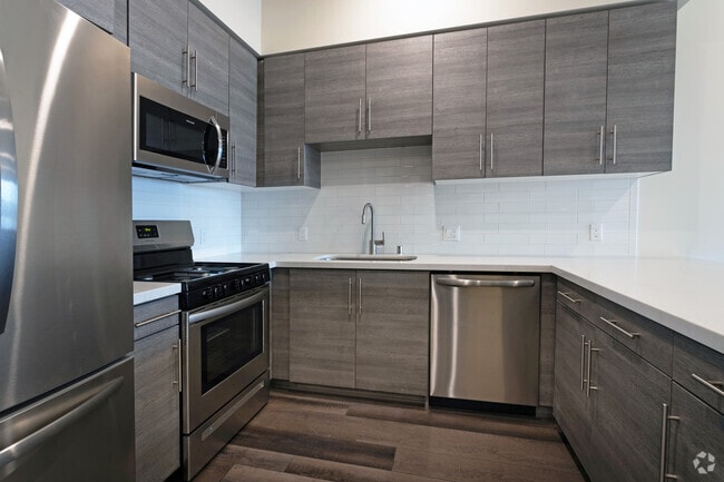 1BR, 1.5BA