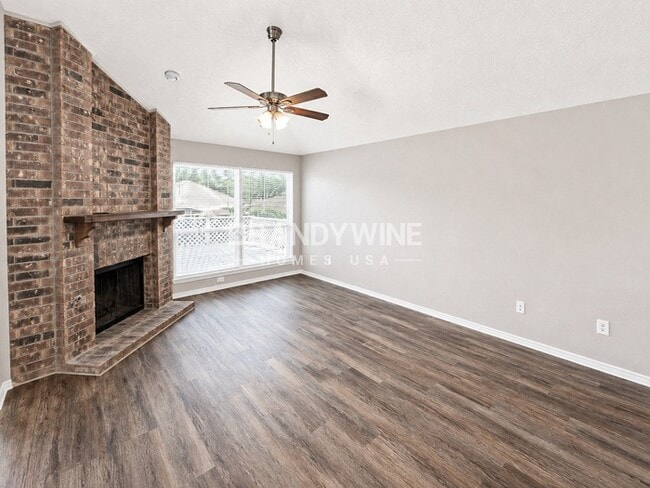 508 Claymore Dr