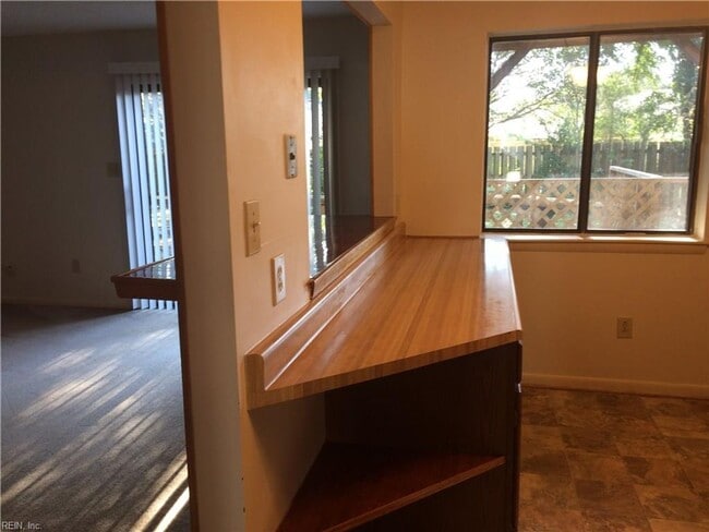 Photo - Chimney Hill