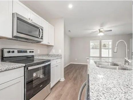 Photo - 1347 Ontario Dr