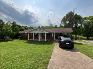 Building Photo - 703 Moccasin Bend Rd Rental