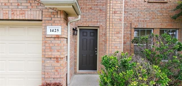 1425 Whitewater Dr