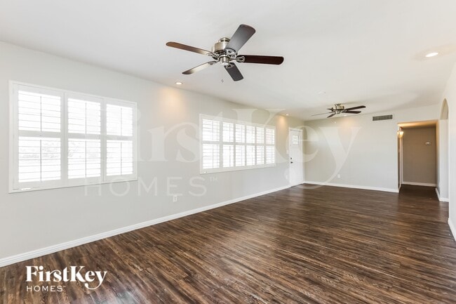 Photo - 2025 West Campbell Ave