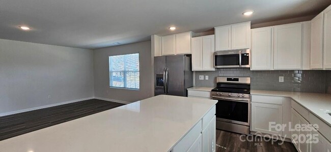 Photo - 1615 Cannonball Ln House