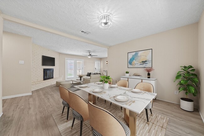 Photo - 5826 Spruce Forest Dr