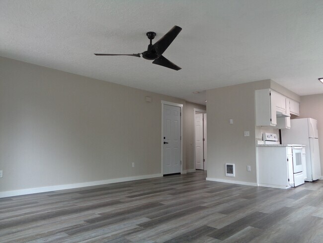 Photo - 2586 Wintergreen Ave NW