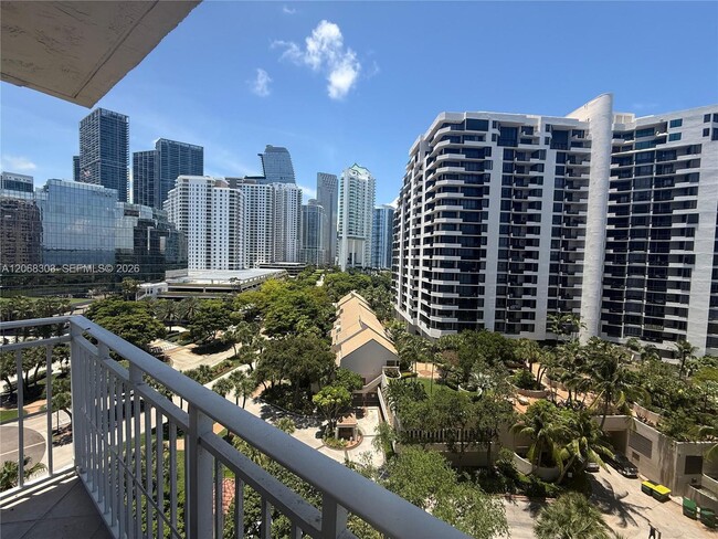 Building Photo - 770 Claughton Island Dr Unit 1101