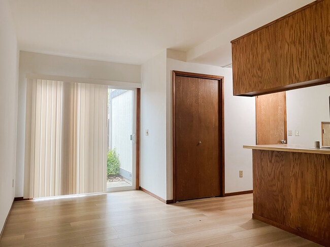Photo - 2980 Sunridge Dr