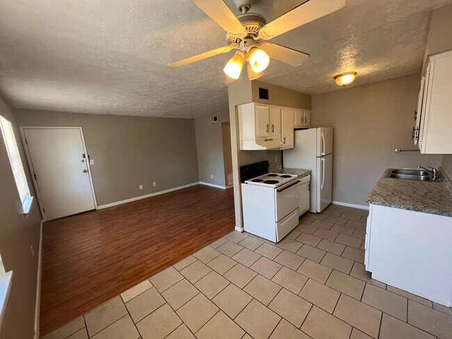 Photo - 3104 Fordhaven Rd Unit 4